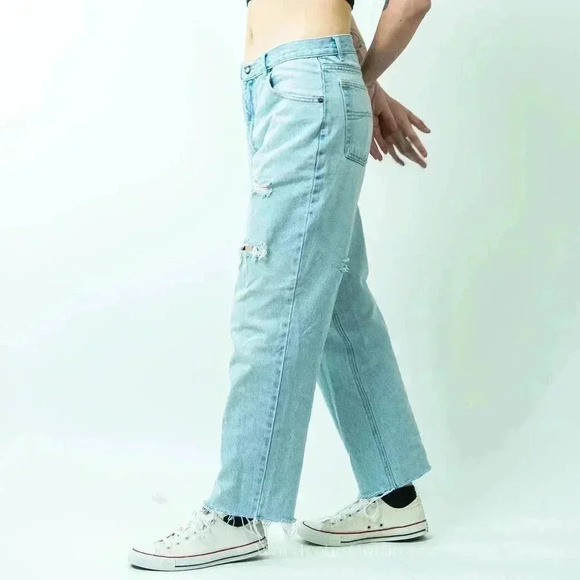 Vintage 90's Bugle Boy Gold Crest Mom Jeans - 33x30 - Picture 3 of 15